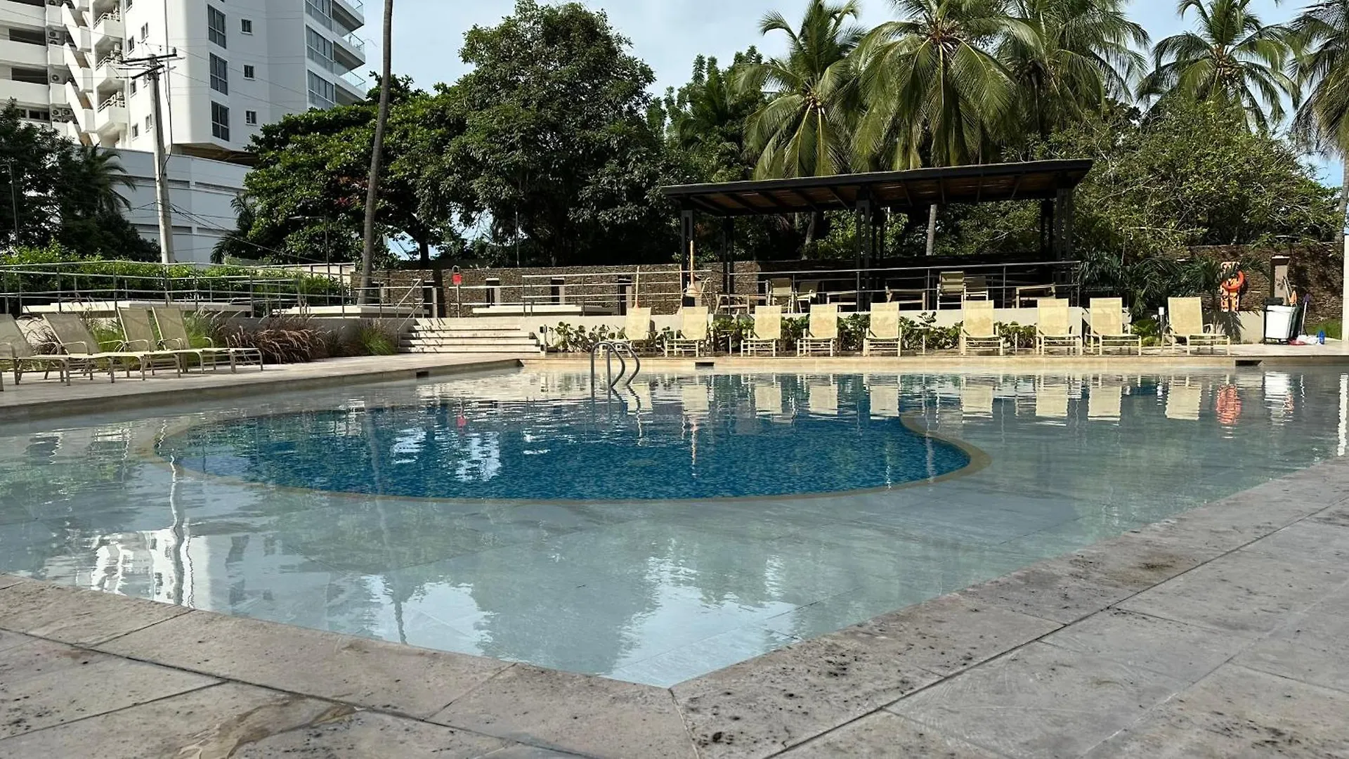 Apto Luxury En Santa Marta Con Vista Al Mar Piscina Y Salida A La Playa 0*, Santa Marta (Magdalena)