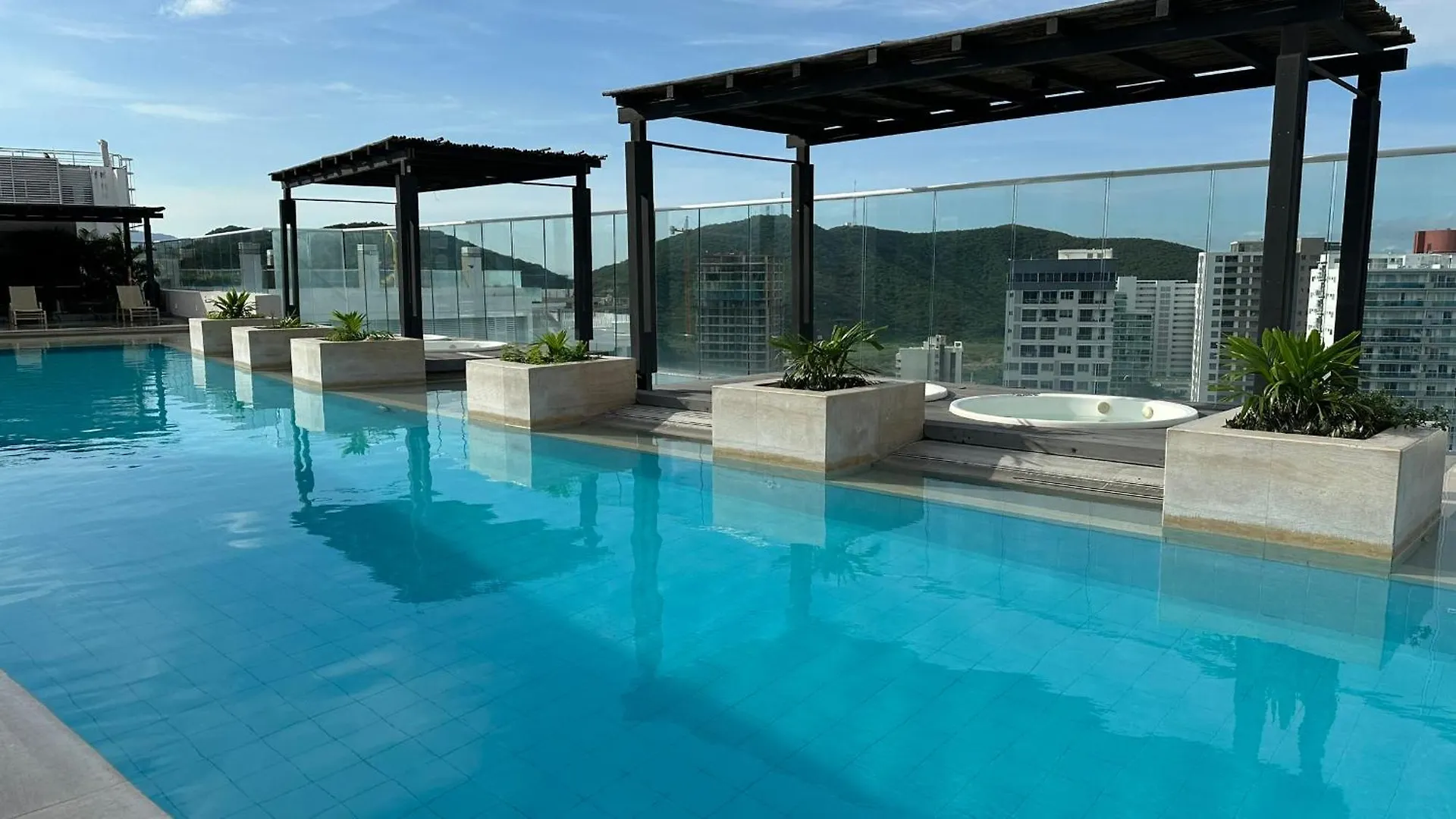 Apto Luxury En Santa Marta Con Vista Al Mar Piscina Y Salida A La Playa Colombia