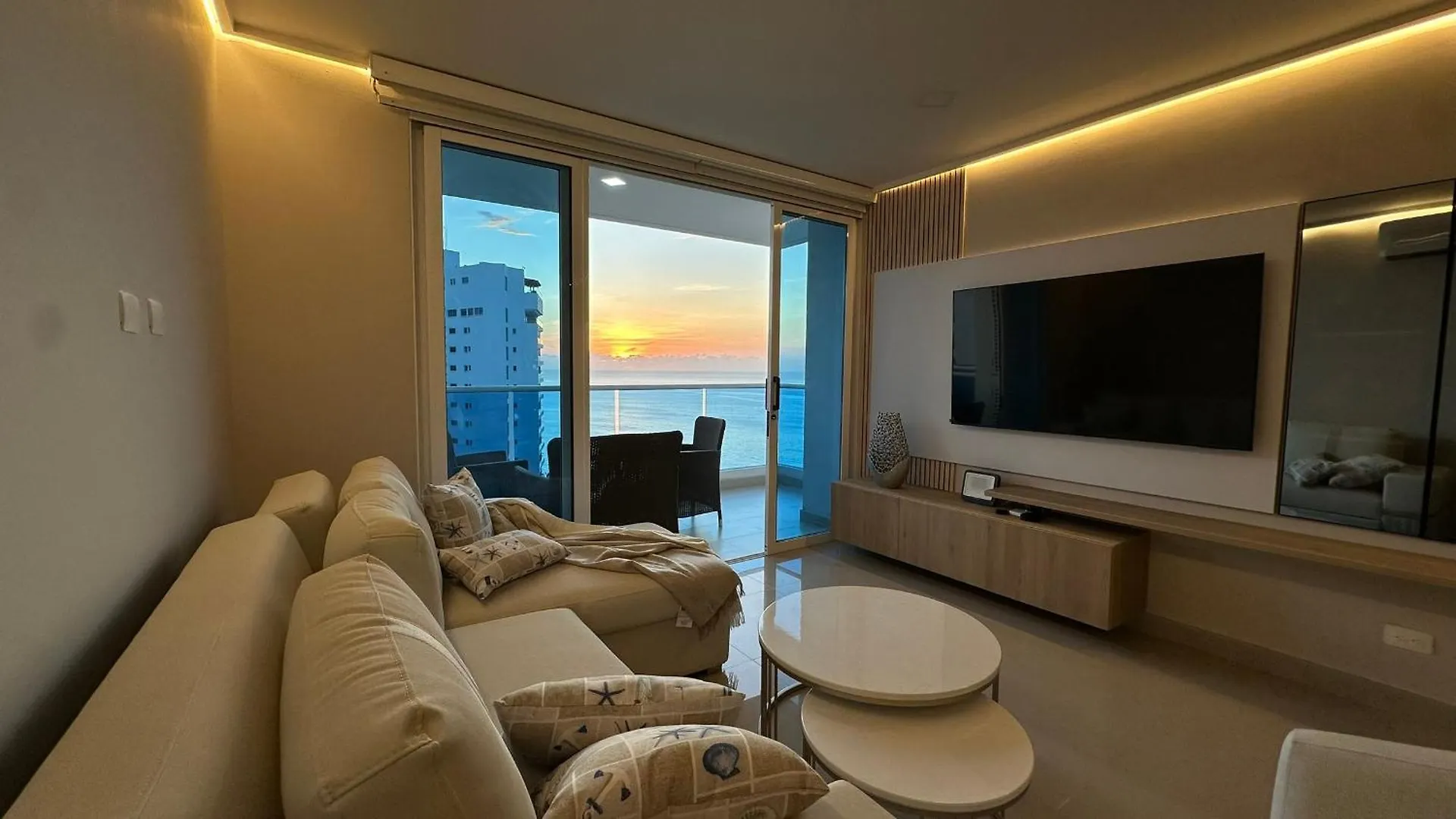 Apto Luxury En Santa Marta Con Vista Al Mar Piscina Y Salida A La Playa Apartment Santa Marta (Magdalena)