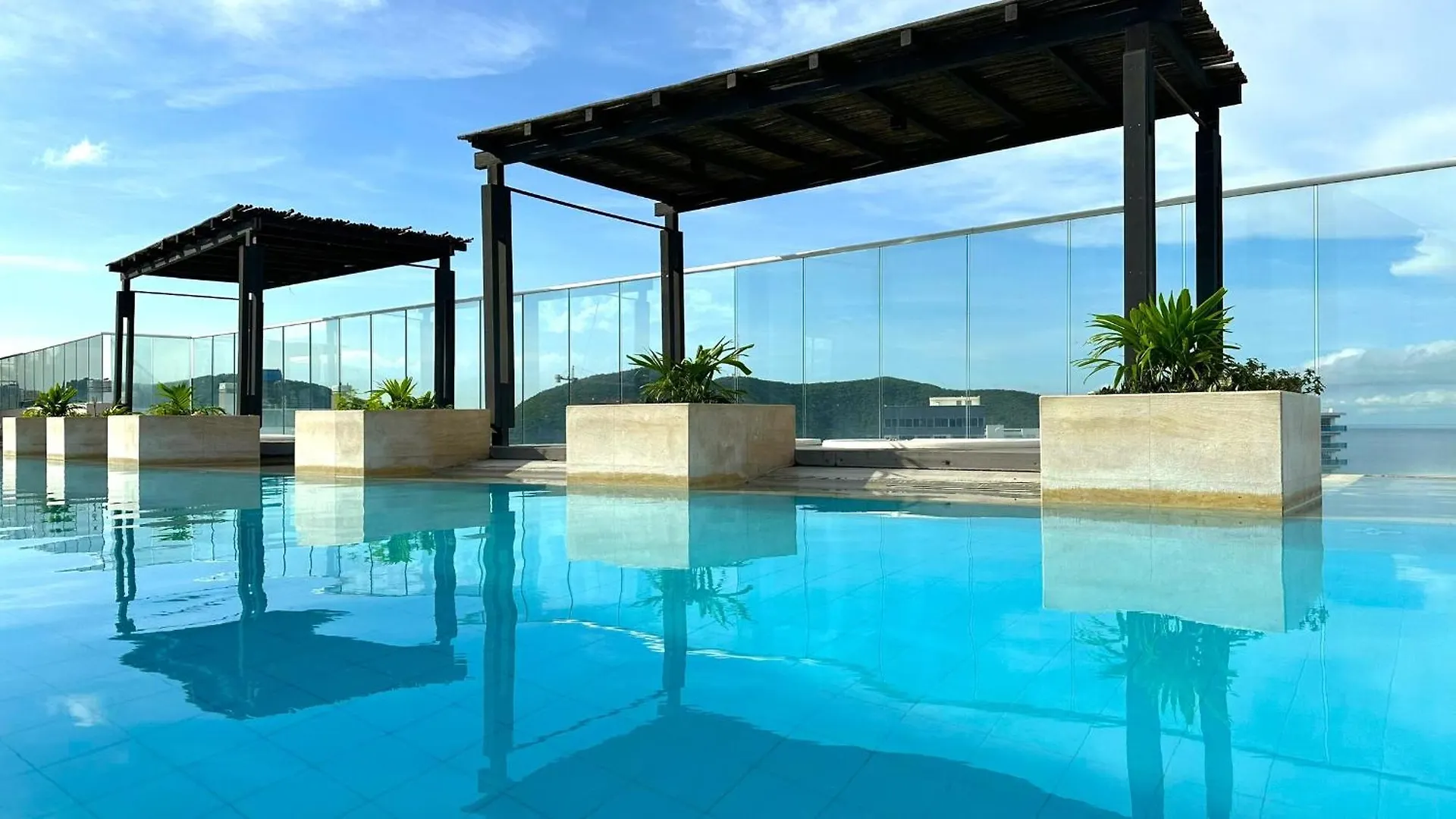 Apto Luxury En Santa Marta Con Vista Al Mar Piscina Y Salida A La Playa Santa Marta (Magdalena)
